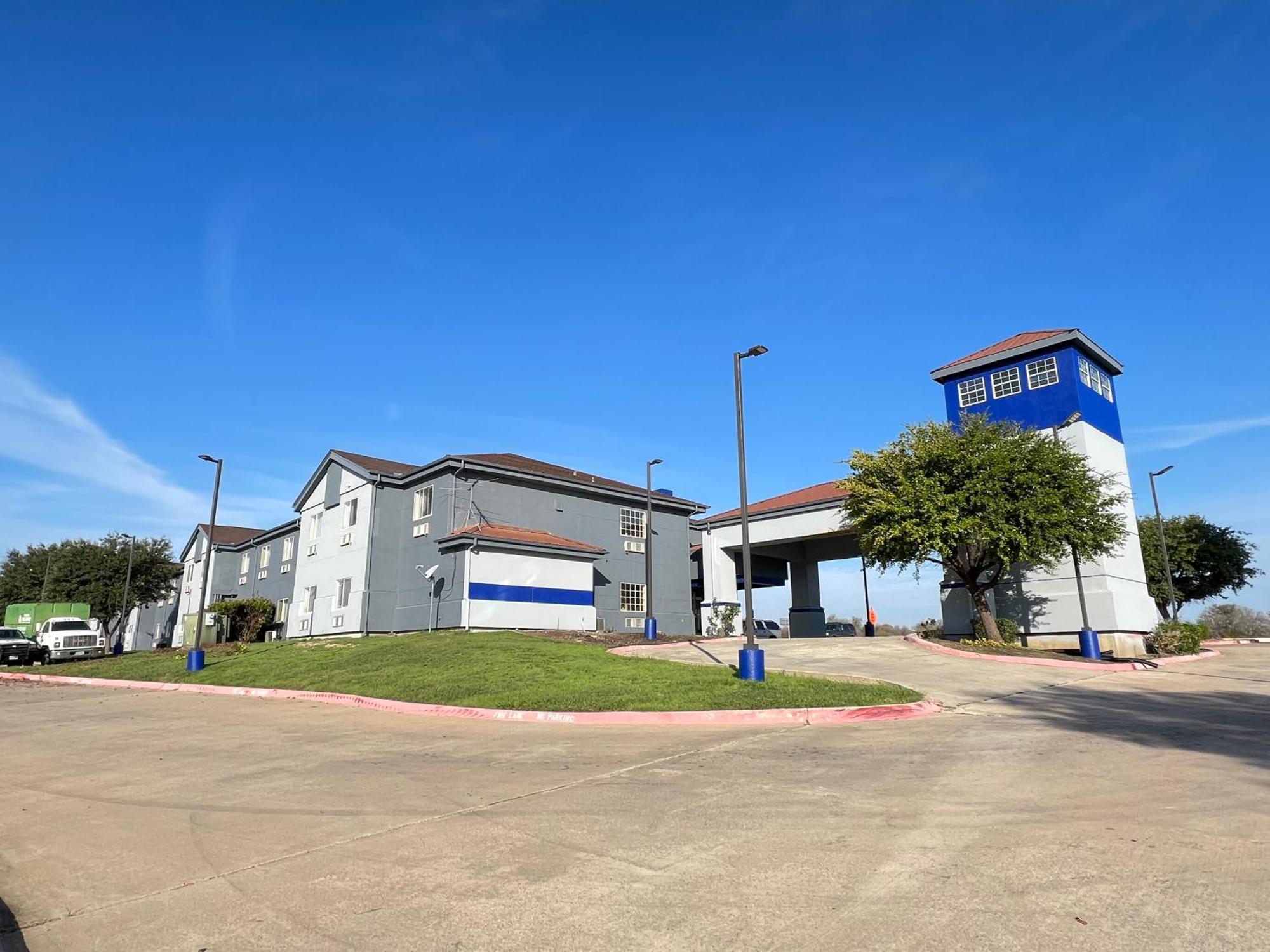 Americas Best Value Inn & Suites Haltom City Ft. Worth Eksteriør bilde